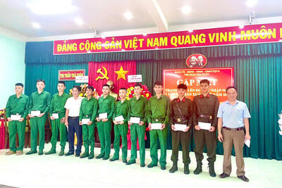 GẶP MẶT THANH NIÊN LÊN ĐƯỜNG NHẬP NGŨ VÀ QUÂN NHÂN XUẤT NGŨ NĂM 2025